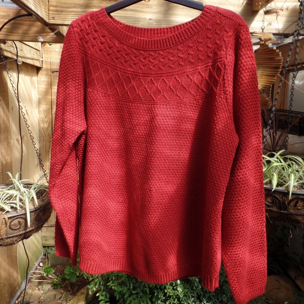 Croft and Barrow bright rust red patterned knot sweater